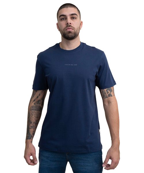 Camiseta Essential Flor De São João
