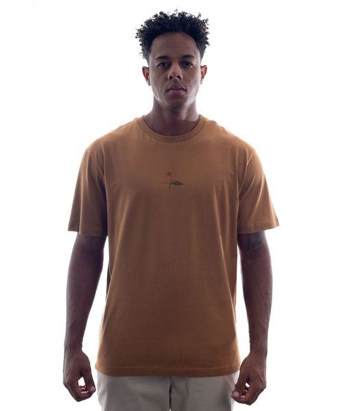 Camiseta Comfort Flores Texturizadas